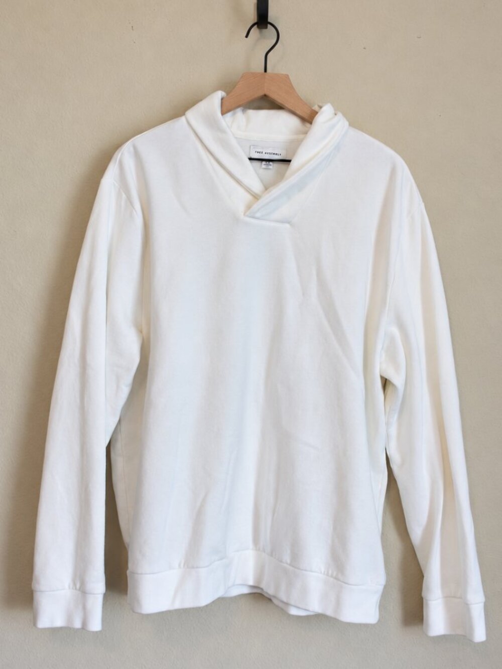 Free Assembly Ivory Unisex Shawl Collar Fleece Sweatshirt XL